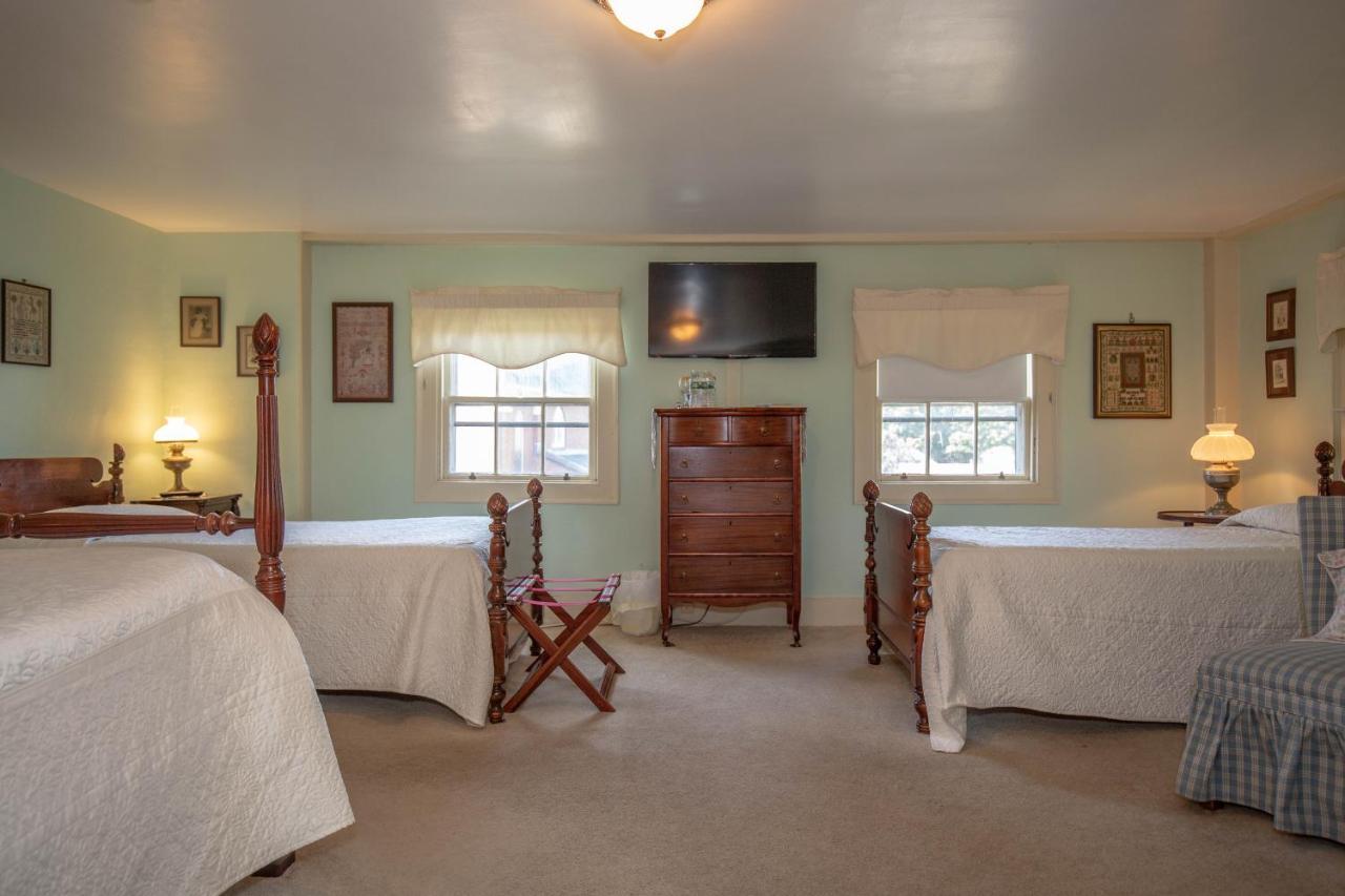 ניובריפורט Clark Currier Inn מראה חיצוני תמונה