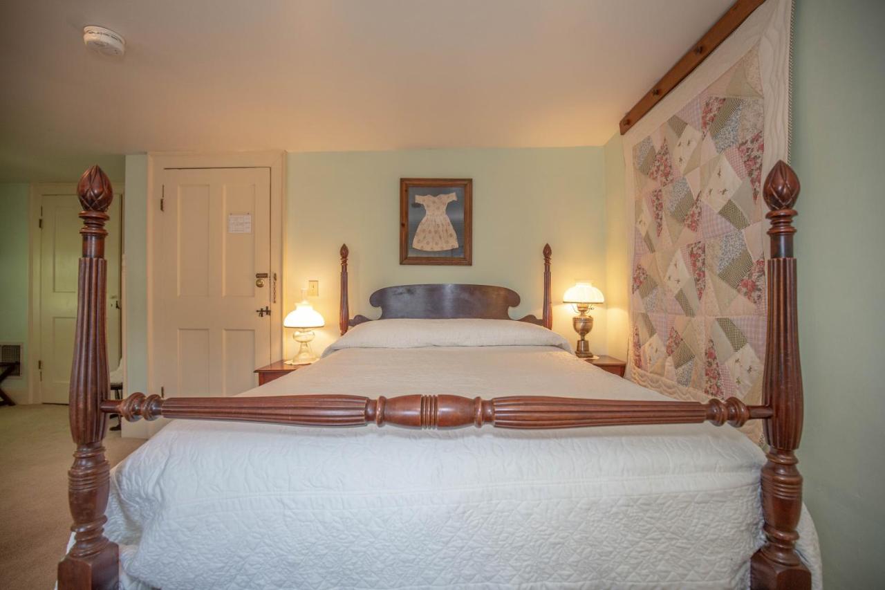 ניובריפורט Clark Currier Inn מראה חיצוני תמונה