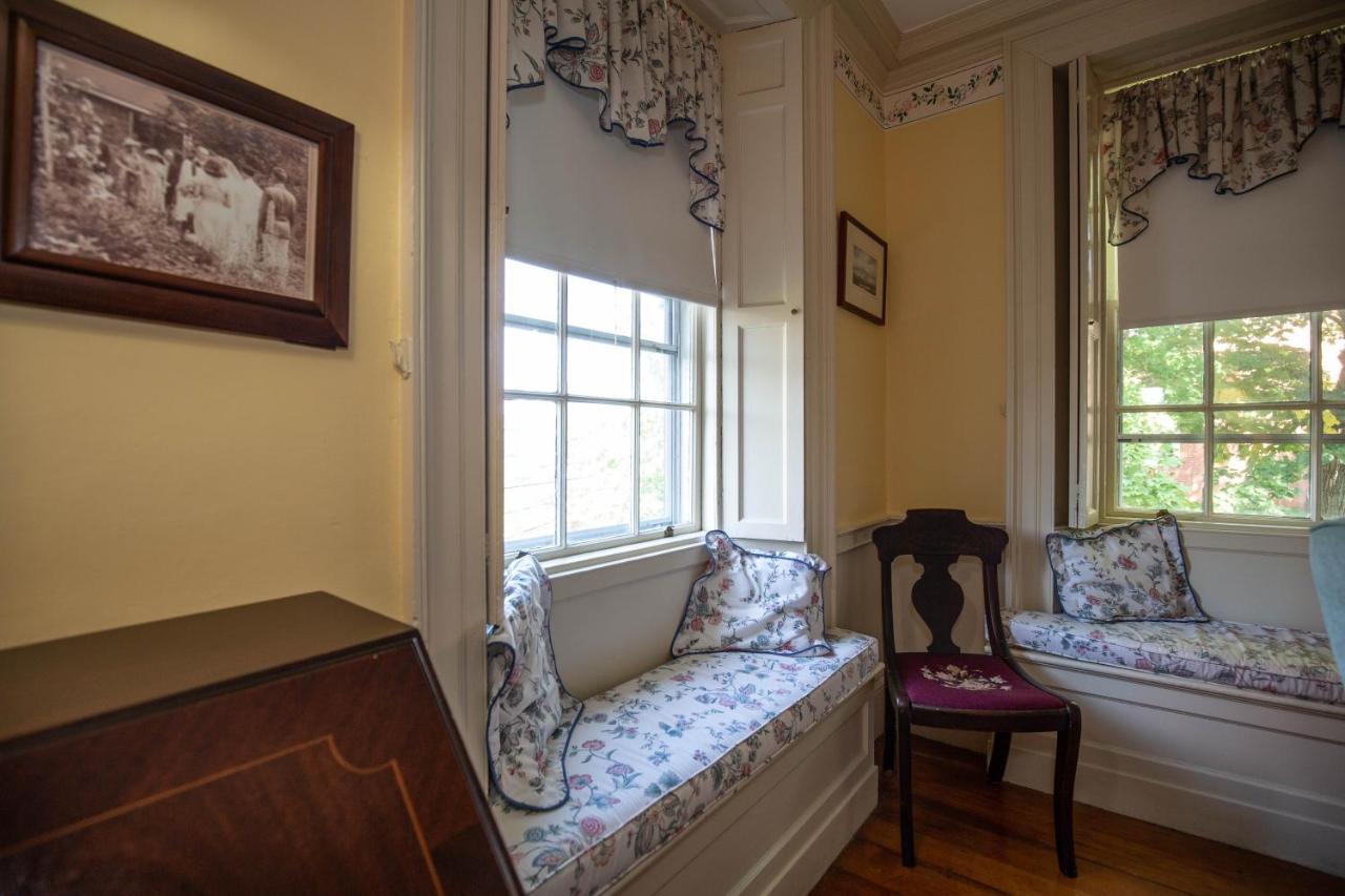 ניובריפורט Clark Currier Inn מראה חיצוני תמונה